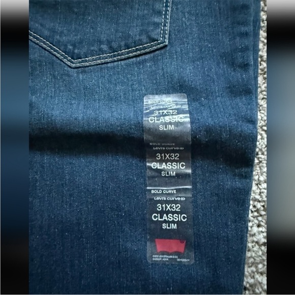 Levi's Ladies Bold Curve Classis Jeans NWT - Picture 7 of 9